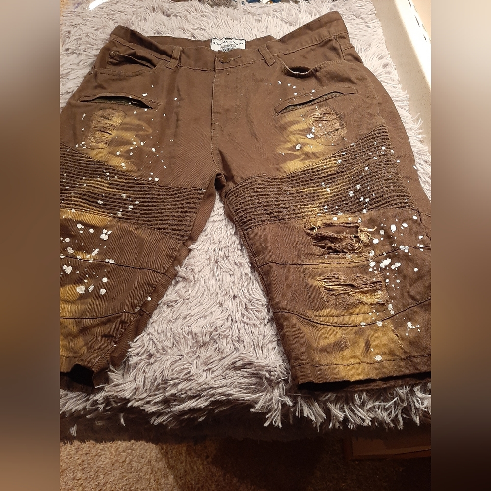 Twenty Two Oz Shorts Size 36